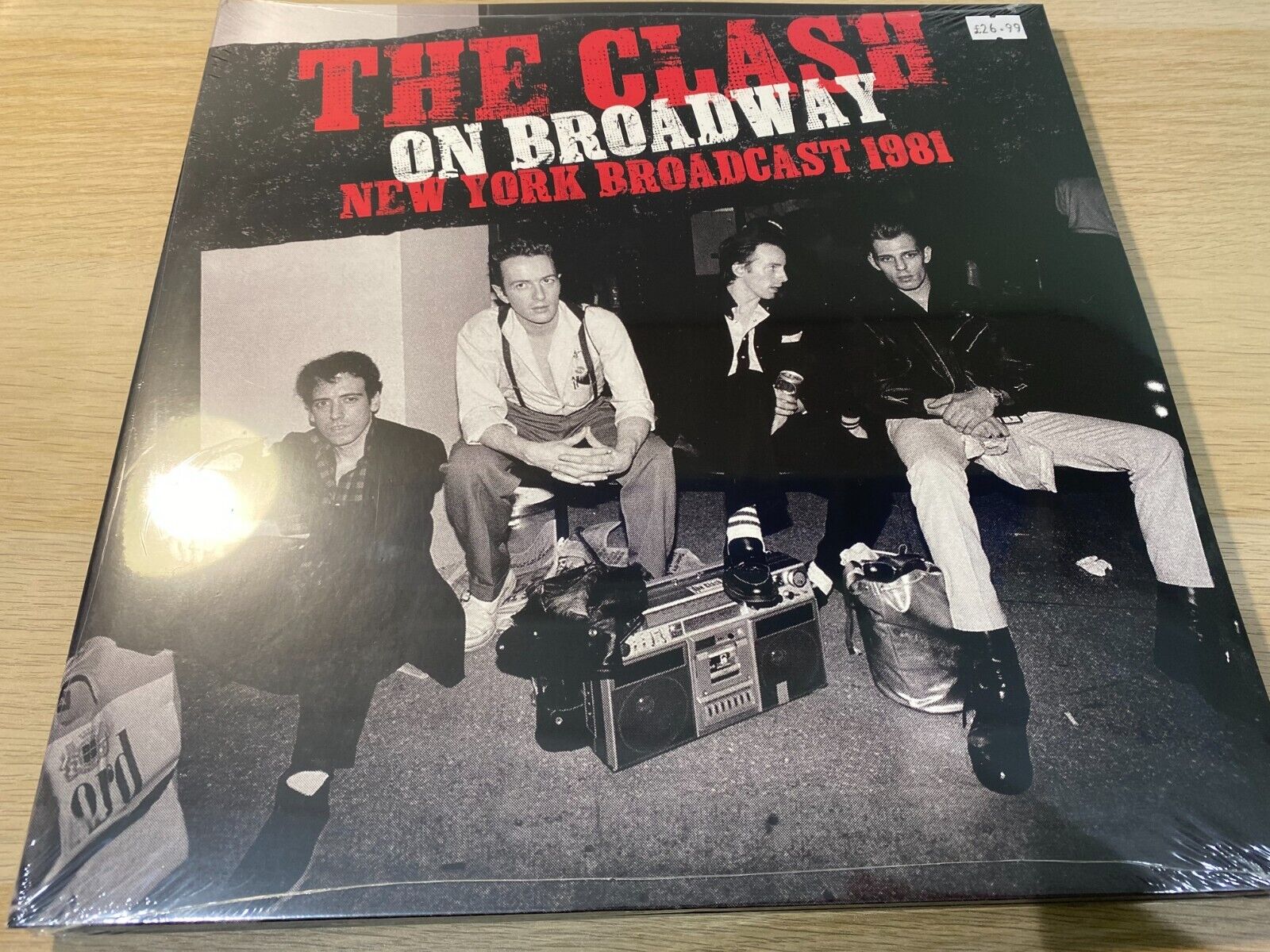 THE CLASH - ON BROADWAY NEW YORK BROADCAST 1981 LIMITED EDITION 